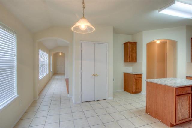 Building Photo - 3733 Verde Dr