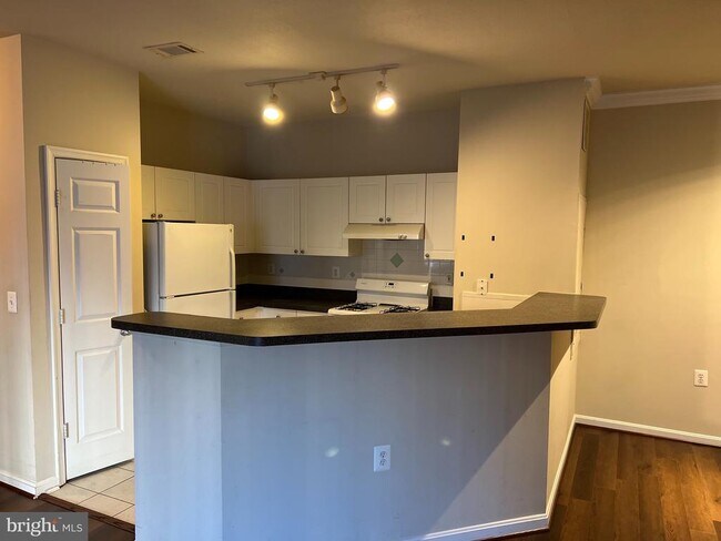 Building Photo - 11329 Aristotle Dr