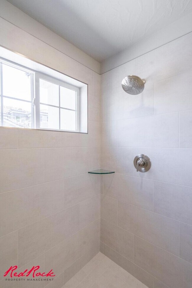 Building Photo - Welcome to Your Dream Home!