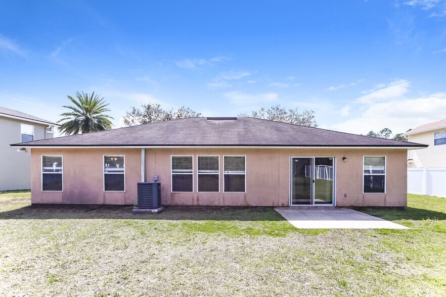 Building Photo - 7511 Hawks Cliff Dr