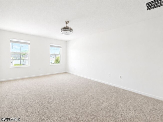 Building Photo - 2736 Dumont Ln