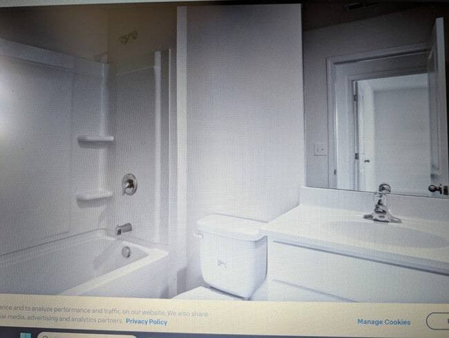 Building Photo - 7830 Moonbeam Ln