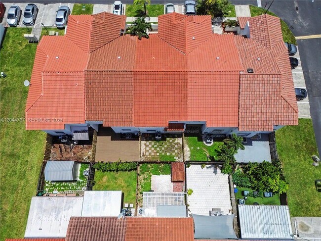 Building Photo - 20964 SW 84th Ave
