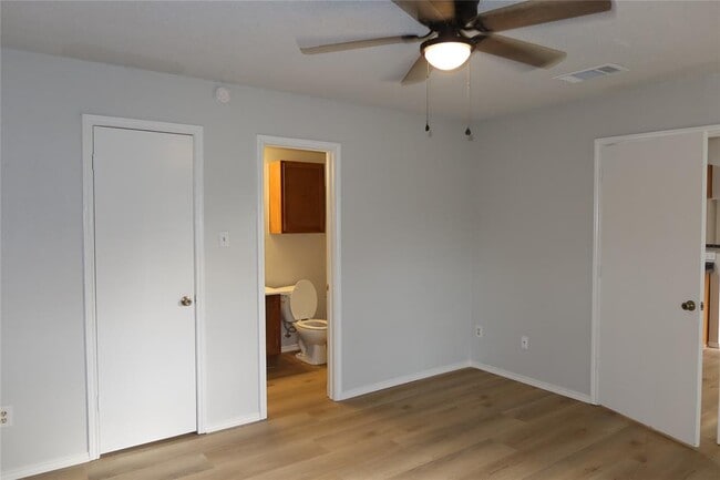 Building Photo - 2511 Bucks Run