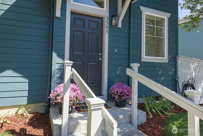 Building Photo - 3505 SE 198th Ave