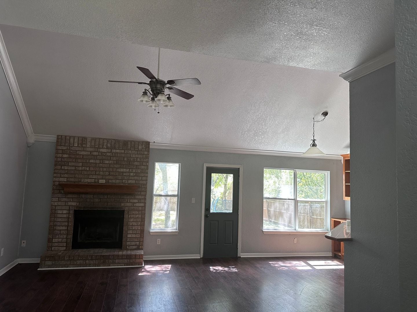 Building Photo - 734 Benchmark Trail