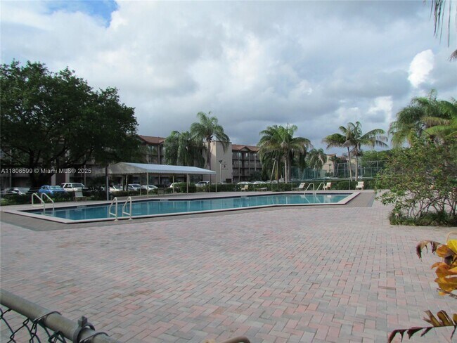 Building Photo - 500 SW 130th Terrace