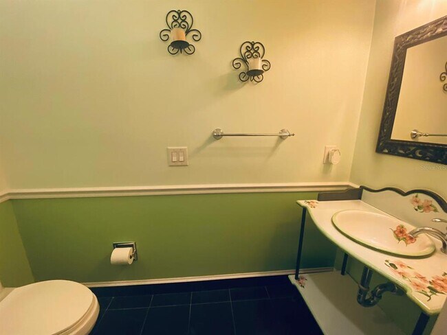 Building Photo - 3838 Regents Way