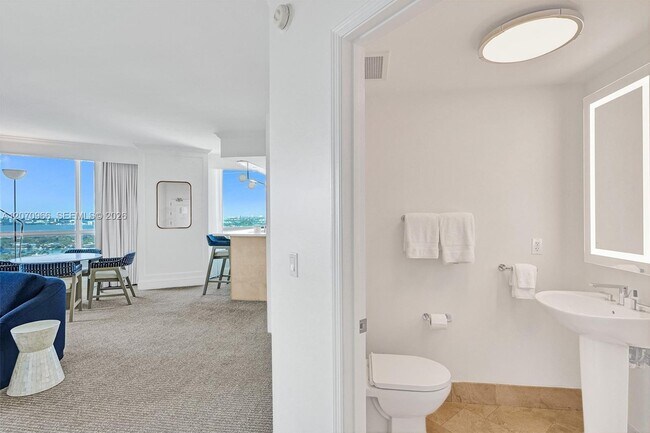 Building Photo - 4401 Collins Ave