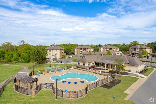 Building Photo - The Villages of Campbell Oaks