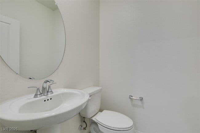 Building Photo - 5632 Hill Spire St