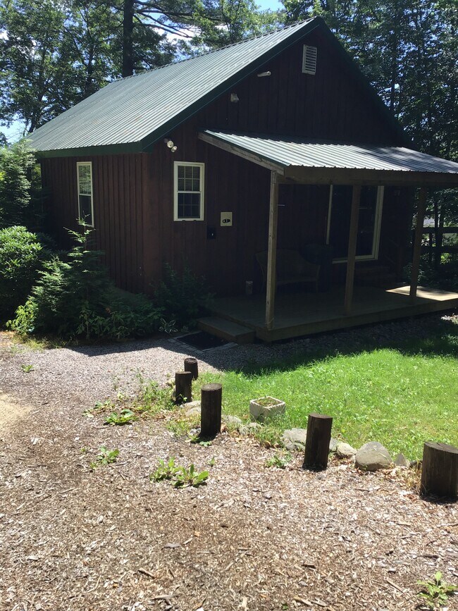 30 Burnt Swamp Rd 30 Burnt Swamp Rd Cumberland RI 02864 Apartment