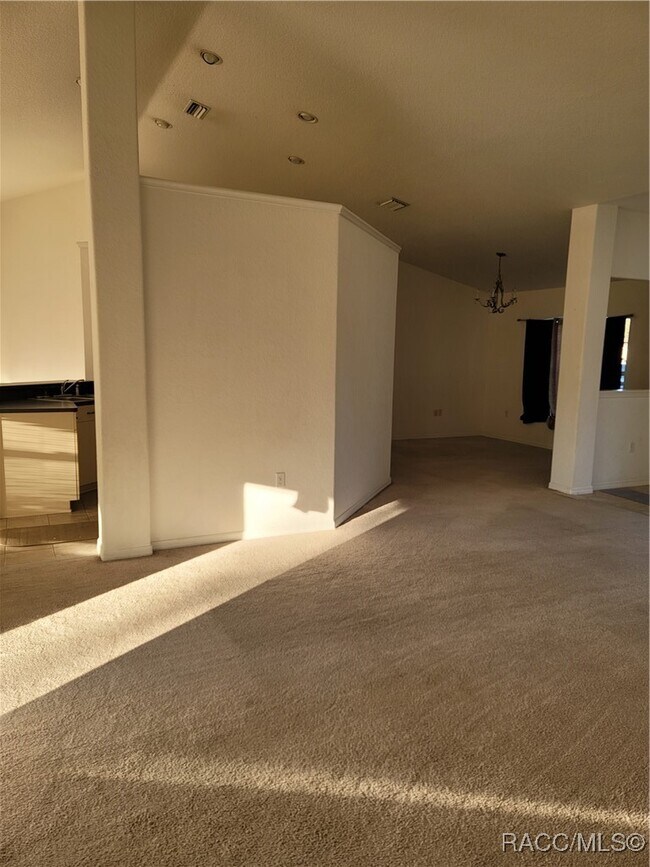 Building Photo - 2122 SW 153rd Loop