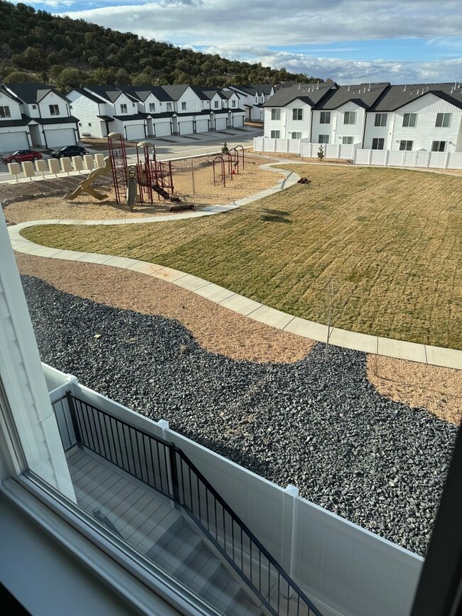 Building Photo - 2958 W Graham Lp