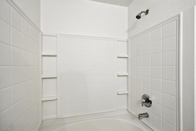 Building Photo - 1429 Royal Meadows Tr