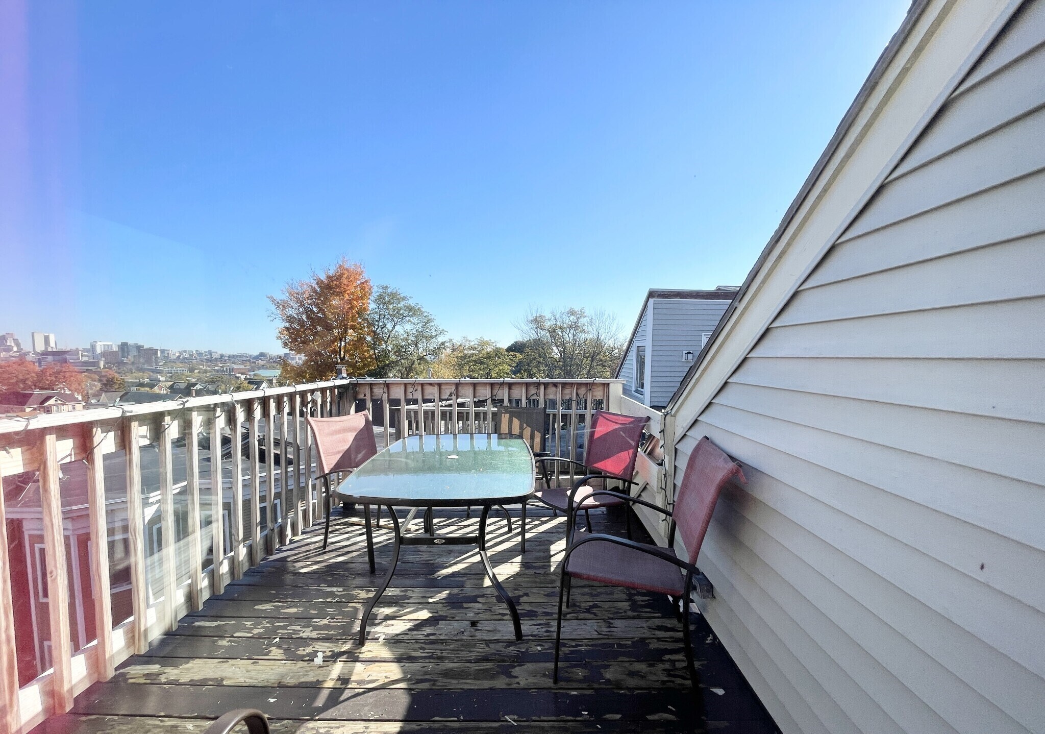 Building Photo - 7 Iroquois St