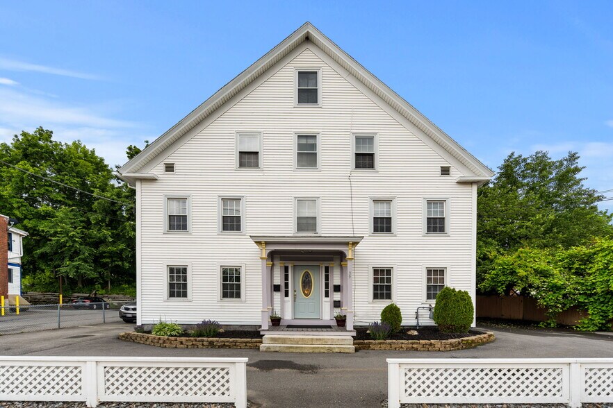 Primary Photo - 39 E Broadway