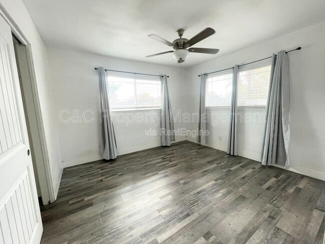 Building Photo - 1101 Fairview Rd