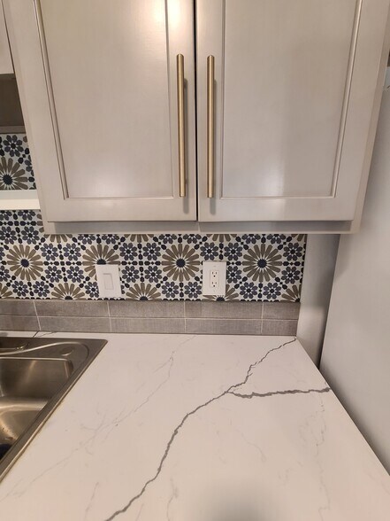 Building Photo - 2707 Valmont Rd #307A