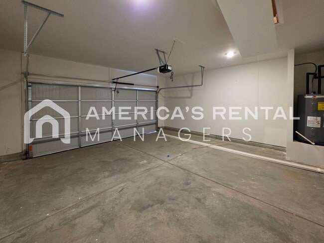 Building Photo - 107 Samuel Nash Dr