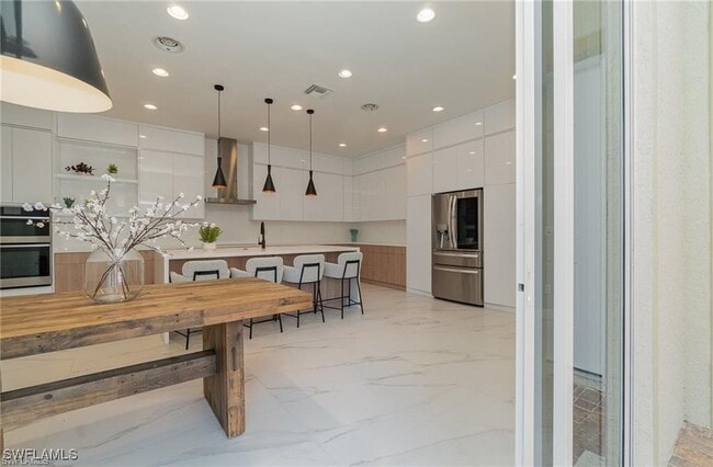 Building Photo - 13965 Avon Park Cir