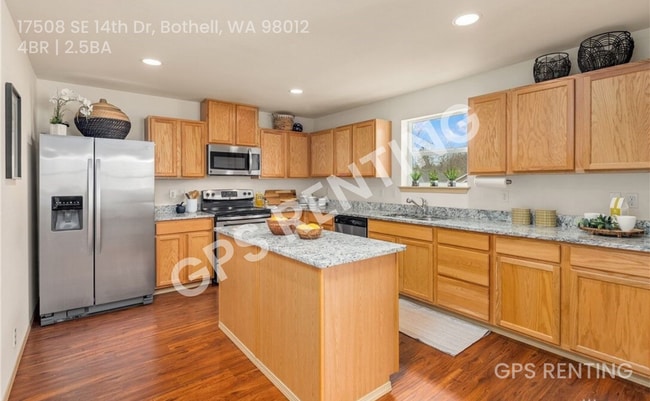 Building Photo - 17508 14th Dr SE