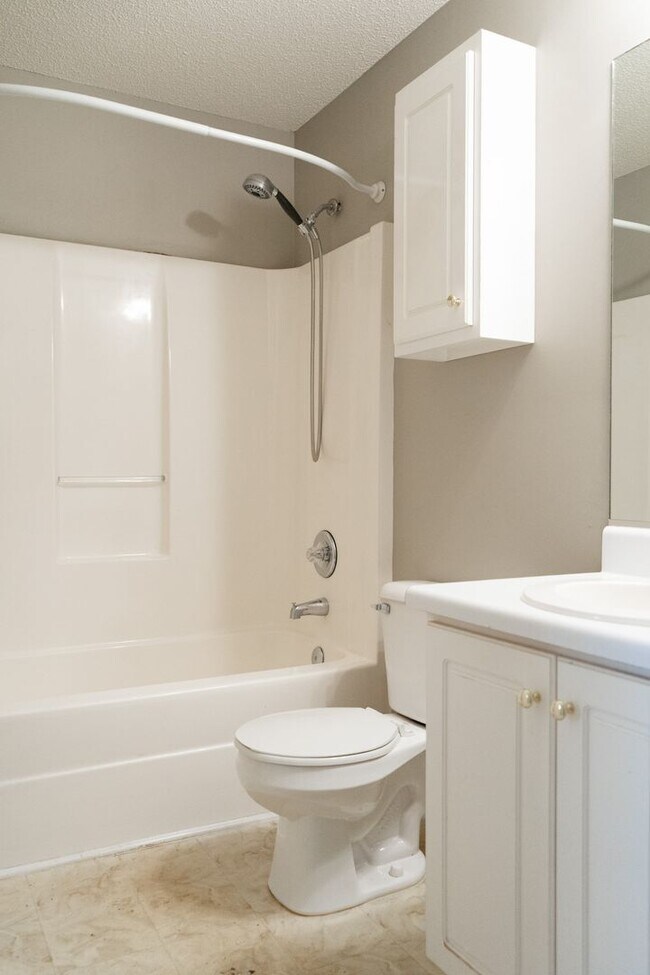 Building Photo - 2039 Emerald Bay Dr