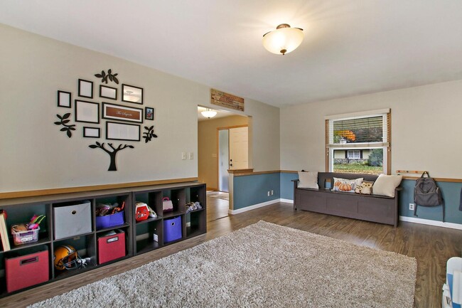 Bonus Room 2 - 216 Ridgeview Dr