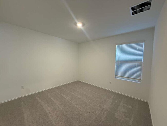 Building Photo - 18020 Lark Sparrow Dr