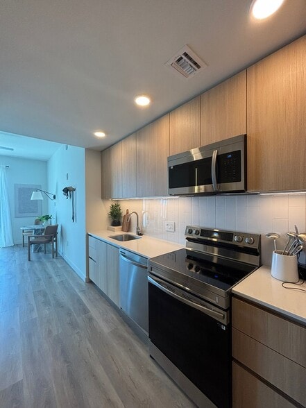 Building Photo - 3401 NW 1st Ave