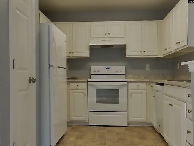 Building Photo - 156 Springway Dr