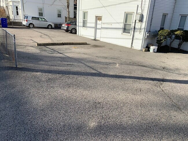 Building Photo - 7 Mt Vernon St