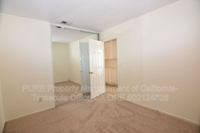 Building Photo - 25424 Boxelder Dr