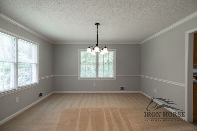 Building Photo - 8671 Macon Hwy