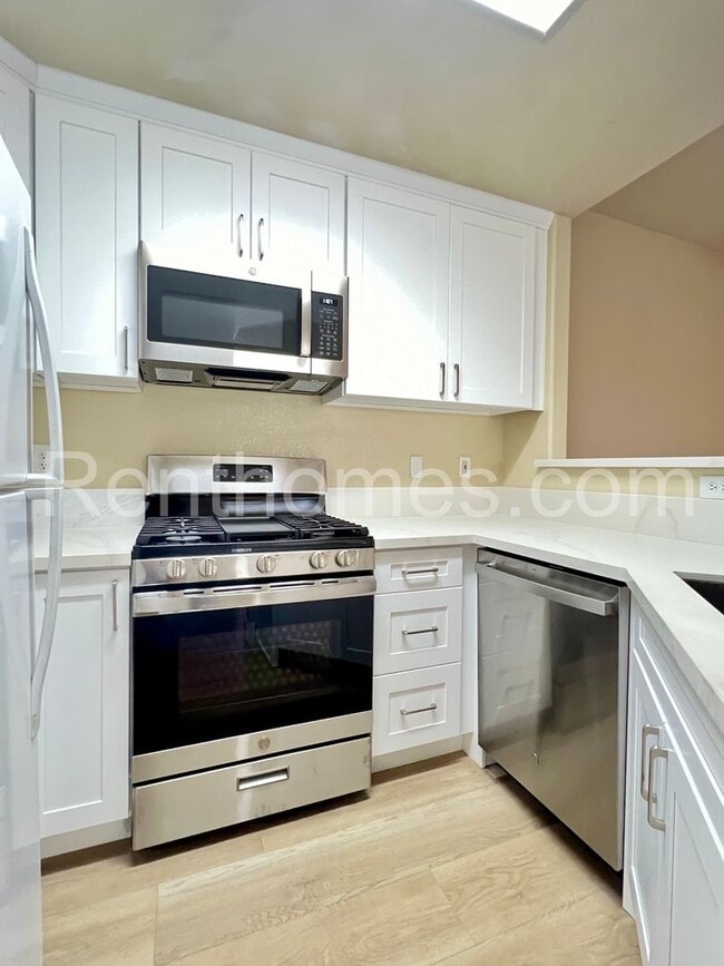 Building Photo - 11881 Spruce Run Dr
