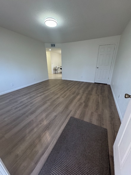 Building Photo - 3036 Plumas St