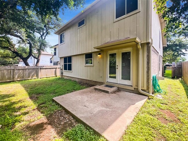 Building Photo - 7521 Peabody Dr