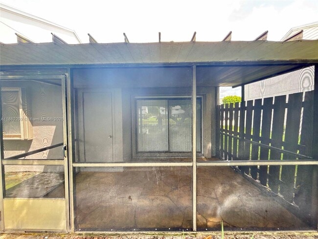 Building Photo - 4805 Pier Dr