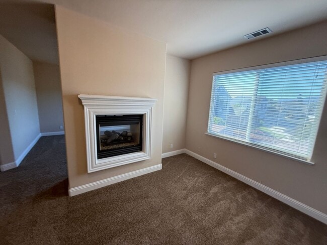 Building Photo - $4795 - Beautiful 5 Bedroom 3 Bath Home wi...