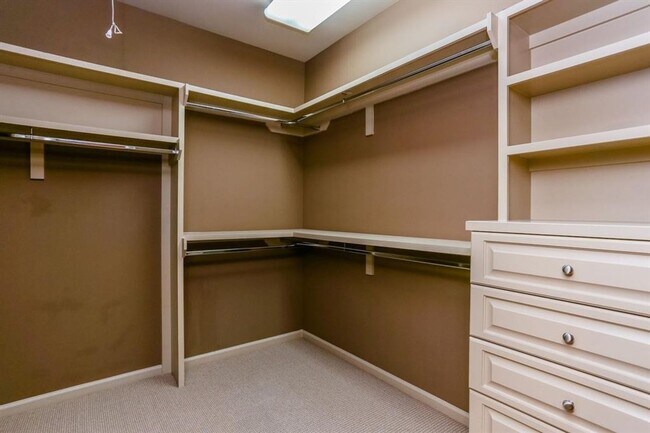 Building Photo - Stylish 3-Bedroom Home in Prime Houston Location!