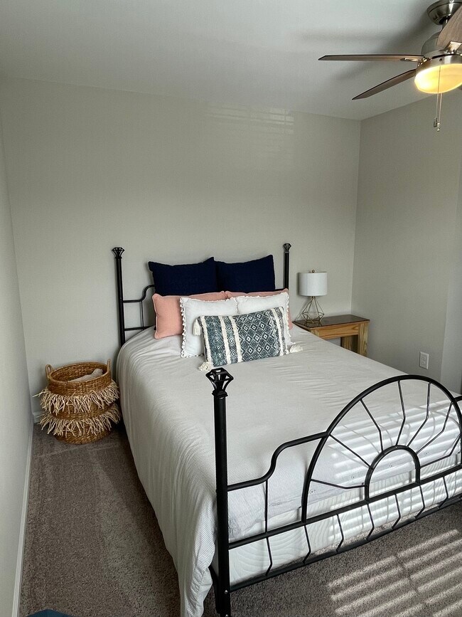 Building Photo - 108 Jersey Ln