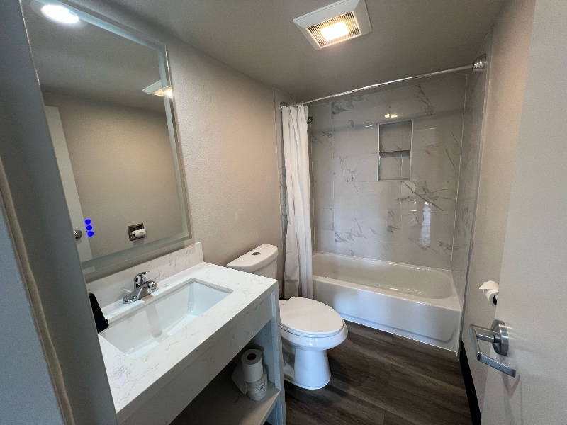 Building Photo - 3570 Pio Pico Dr