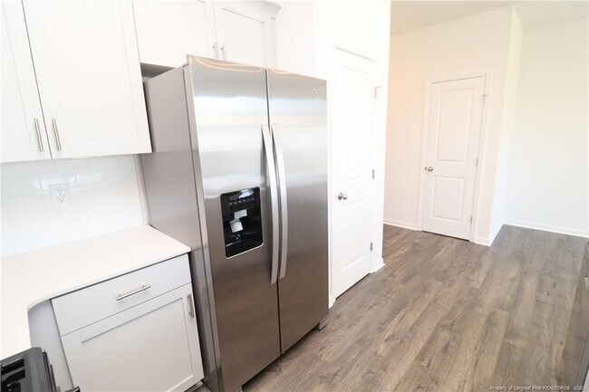 Building Photo - 360 Freestall Dr