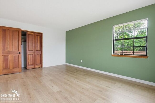 Building Photo - Spacious and Inviting 4Bdm 3Ba Home Nestled in the Scenic Hills of Fallbrook!