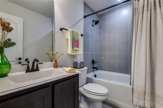 Building Photo - 8809 Conroe Dr