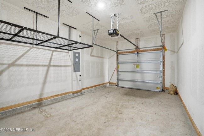 Building Photo - 377 Aralia Ln