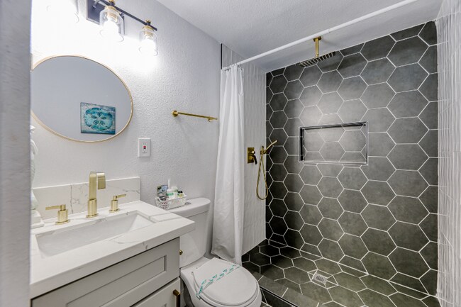 Building Photo - 1212 S 7th St