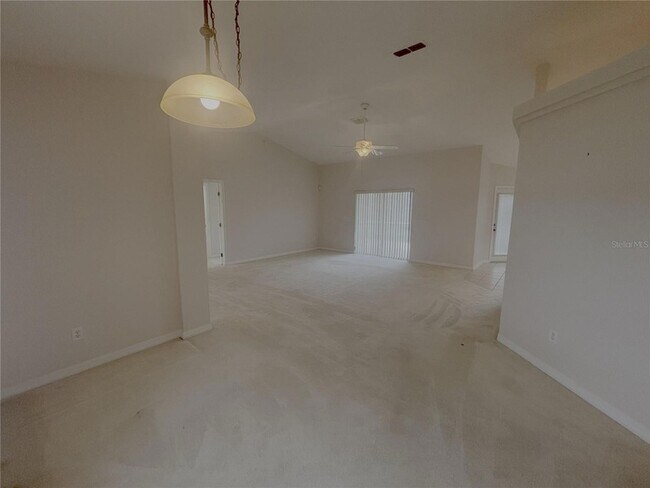 Building Photo - 3249 NW 49th Ave