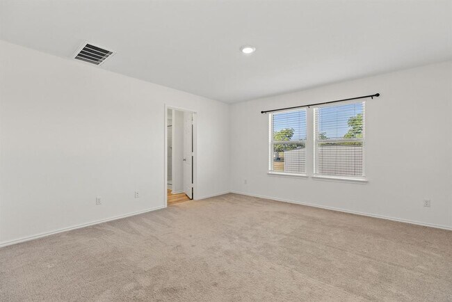 Building Photo - 917 Duskywing Wy