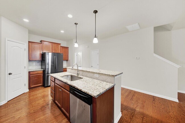 Building Photo - Beautiful Townhome in Indian Land